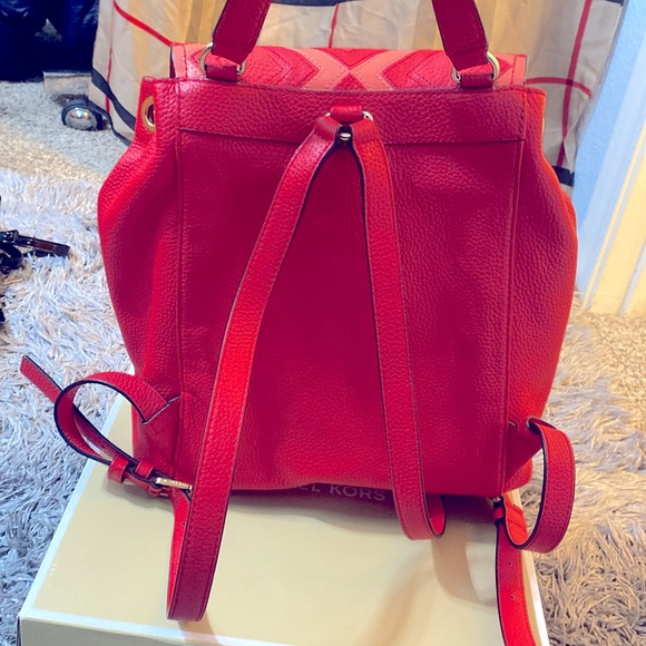 Michael kors Back Pack NEW Beautiful 💃🏻🔥 - Picture 5 of 7